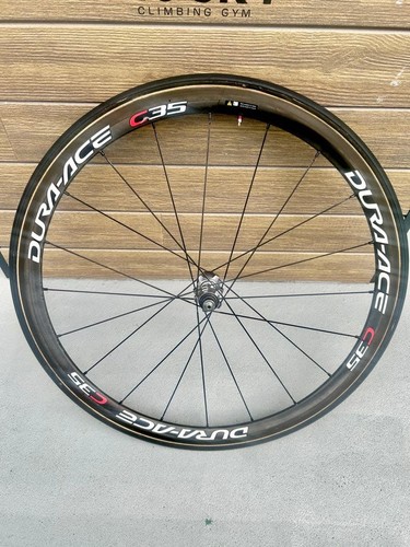 Roue arrière carbone - arrière,