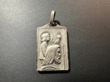 Médaille religieuse en argent