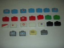 PLAYMOBIL - HOPITAL -VALISE DE DOCTEUR - INFIRMIER etc ..... ANNEES 70' , ..