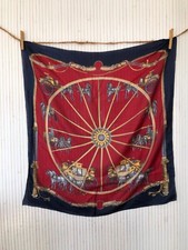 Foulard Carré de soie Vintage Calèche et Roue Cadeau pour Femme FO274