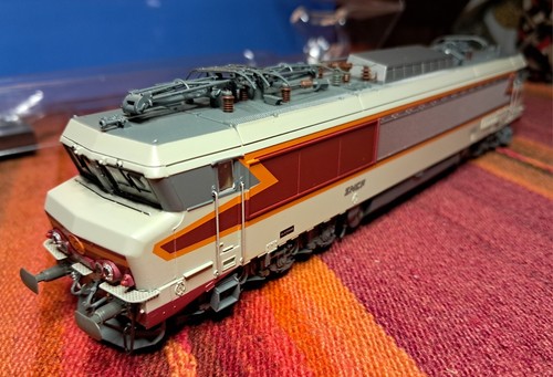 Jouef 2421 locomotive - jouef, hj