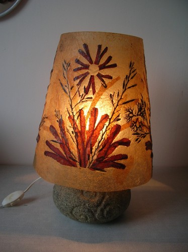Ancienne lampe ploum pied - pied, en