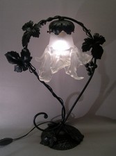 Lampe Art Nouveau en fer forgé et verre étiré à poser ou à suspendre vers 1900