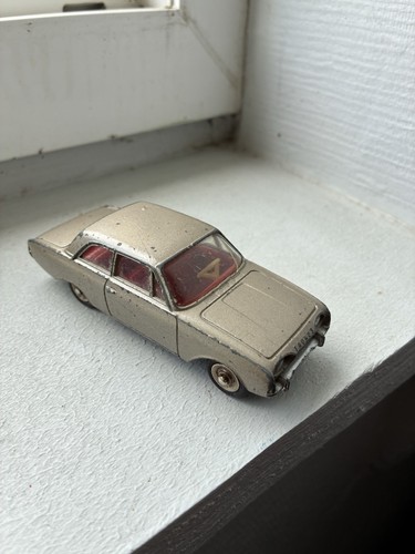 Dinky toys france ford - toys,