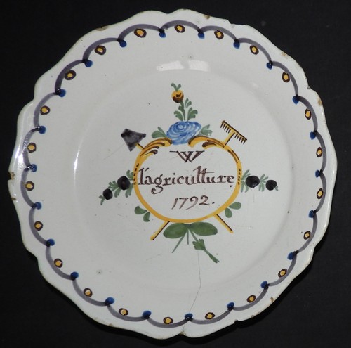 Nevers xviiième assiette - :,