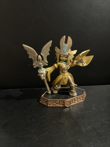 Golden queen figurine - golden,