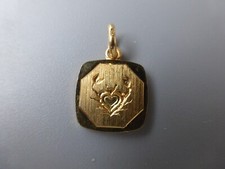 petite médaille neuve signe