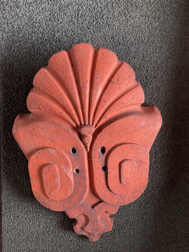 Ancien fronton tuile arrêt - ancien,
