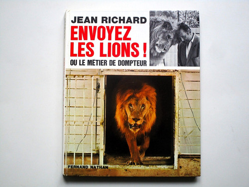 Dompteur lions cirque - dompteur,