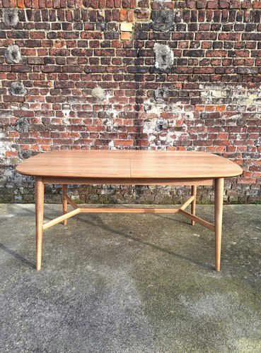 Table yvan redoute - table, la