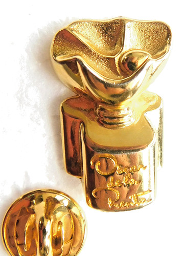 Pin doré oscar - de, renta
