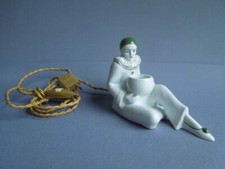 JOLIE VEILLEUSE BRÛLE-PARFUM PORCELAINE ART DÉCO PIERROT LANTERNIER ? ARGILOR ?