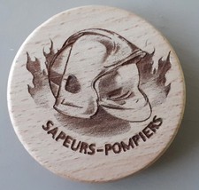 magnet en bois gravé au laser