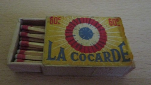 Boîte allumettes avec - boîte,
