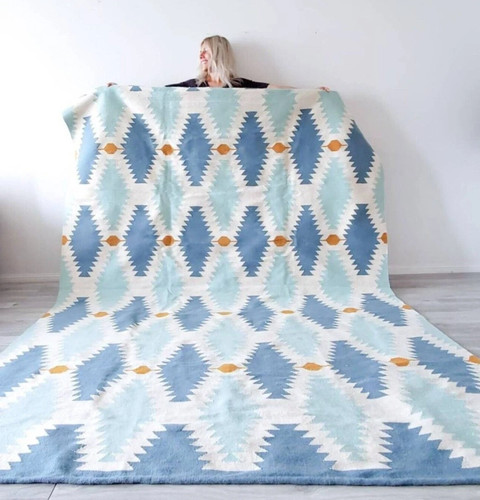 Tapis ancien scandinave