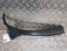 Grille baie pare brise droite