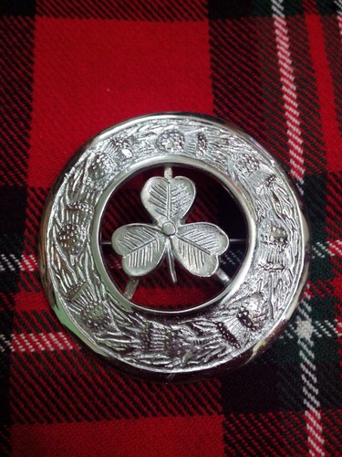 Kilt mouche plaid broche - kilt,