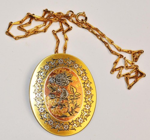 Pendentif médaillon fleurs - en,