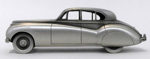 Danbury mint pewter approx - pewter,