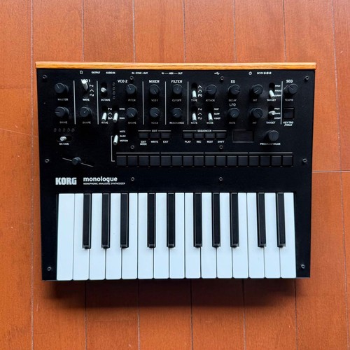 Synthétiseur analogique