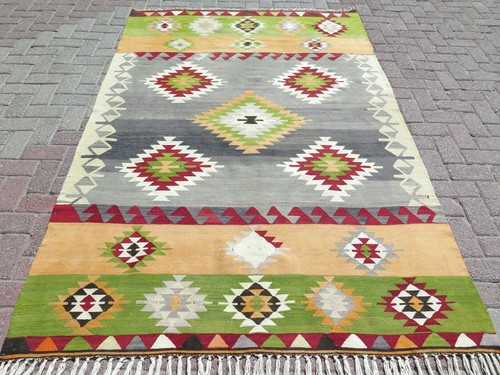 Tapis turc vintage zone - , kilim