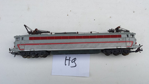 Ancienne locomotive - h9/,