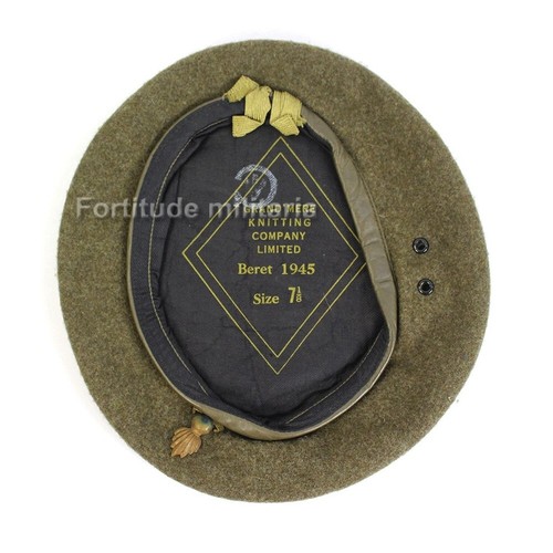Béret canadien 1945 - -,