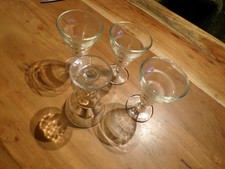 Lot De 4 Anciens Verres À Bistrot À Pied  Vintage