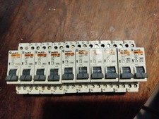 Lot 10 disjoncteur Multi 9 Déclic 32 DPN