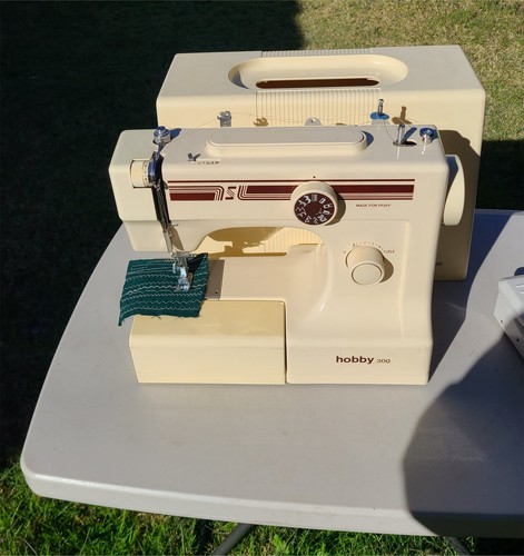 Sewing machine pfaff model - machine,