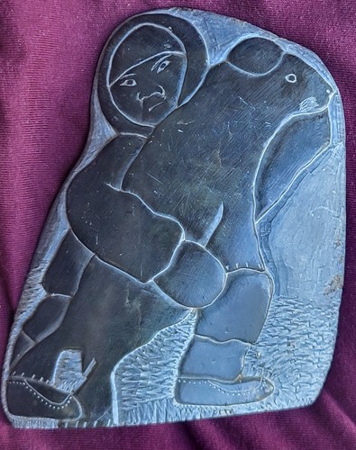 Sculpture pierre signée sur