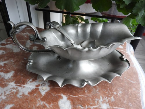 Ancienne saucière étain - ancienne, en