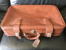 Grande valise marron vintage