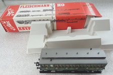 ECH Ho FLEISCHMANN VOITURE 2