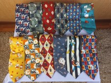 Lot 12 cravates de dessin