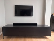 Buffet design noir – Treku