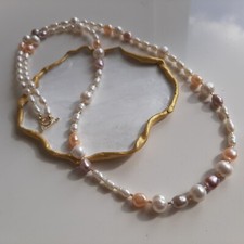 Sautoir collier en perles de