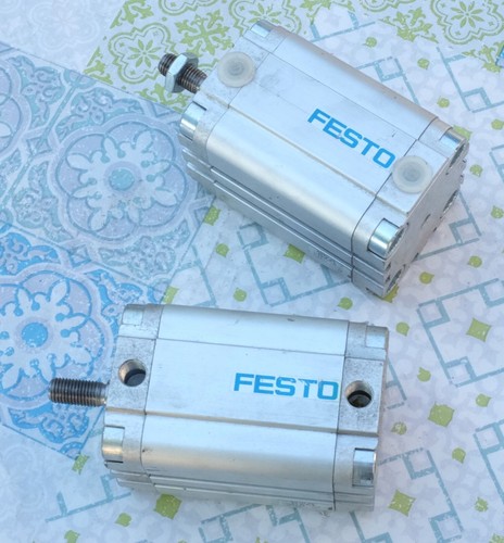 Festo vérin compact - 2x,