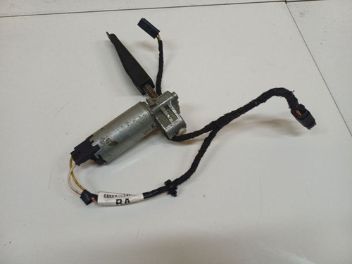 6m2114b684 siège moteur - moteur, avant