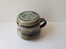 Pot couvert en grés