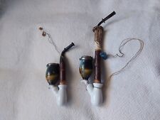 2 PIPES EN PORCELAINE PEINTE 