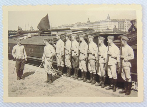 Photo soldats tenue de - de, en