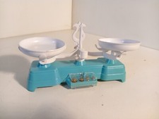 Jouet de bazar balance