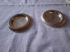 DEUX DESSOUS DE BOUTEILLE EN