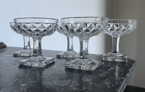 Coupes champagne en - à,