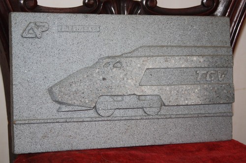 Sculpture plaque béton marbre