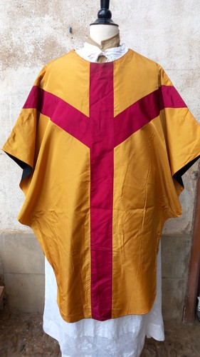 Chasuble prêtre vêtement - chasuble,