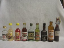 9 MIGNONNETTES ANCIENNES :BERGER,PUNCH,GUIGNOLET,SUPERMINT,CASANIS,FERREIRA,SUZE