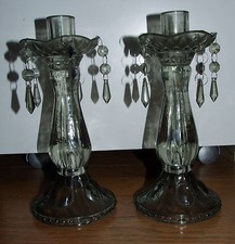 Ancien Bougeoirs candélabres en verre coupelle à pampilles