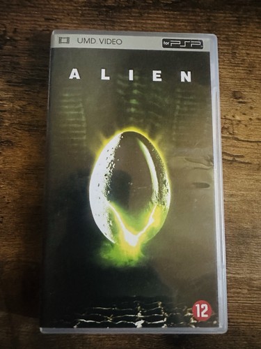 Alien movie film - alien,